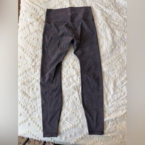 Lululemon dot patterned legging in 8.